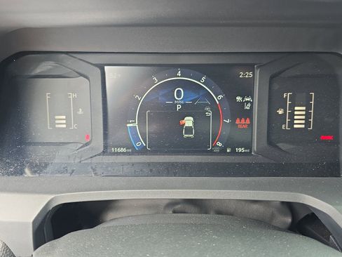 Used 2025 Toyota Tacoma SR image 25