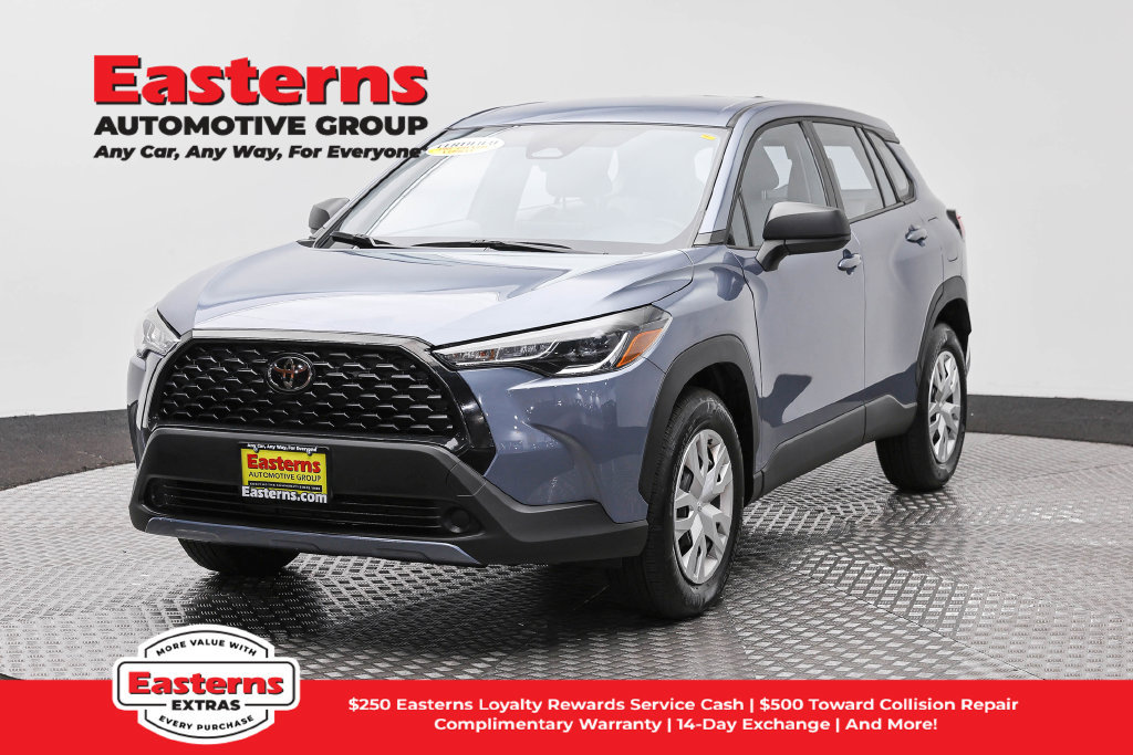 Used 2025 Toyota Corolla Cross L FWD image 1