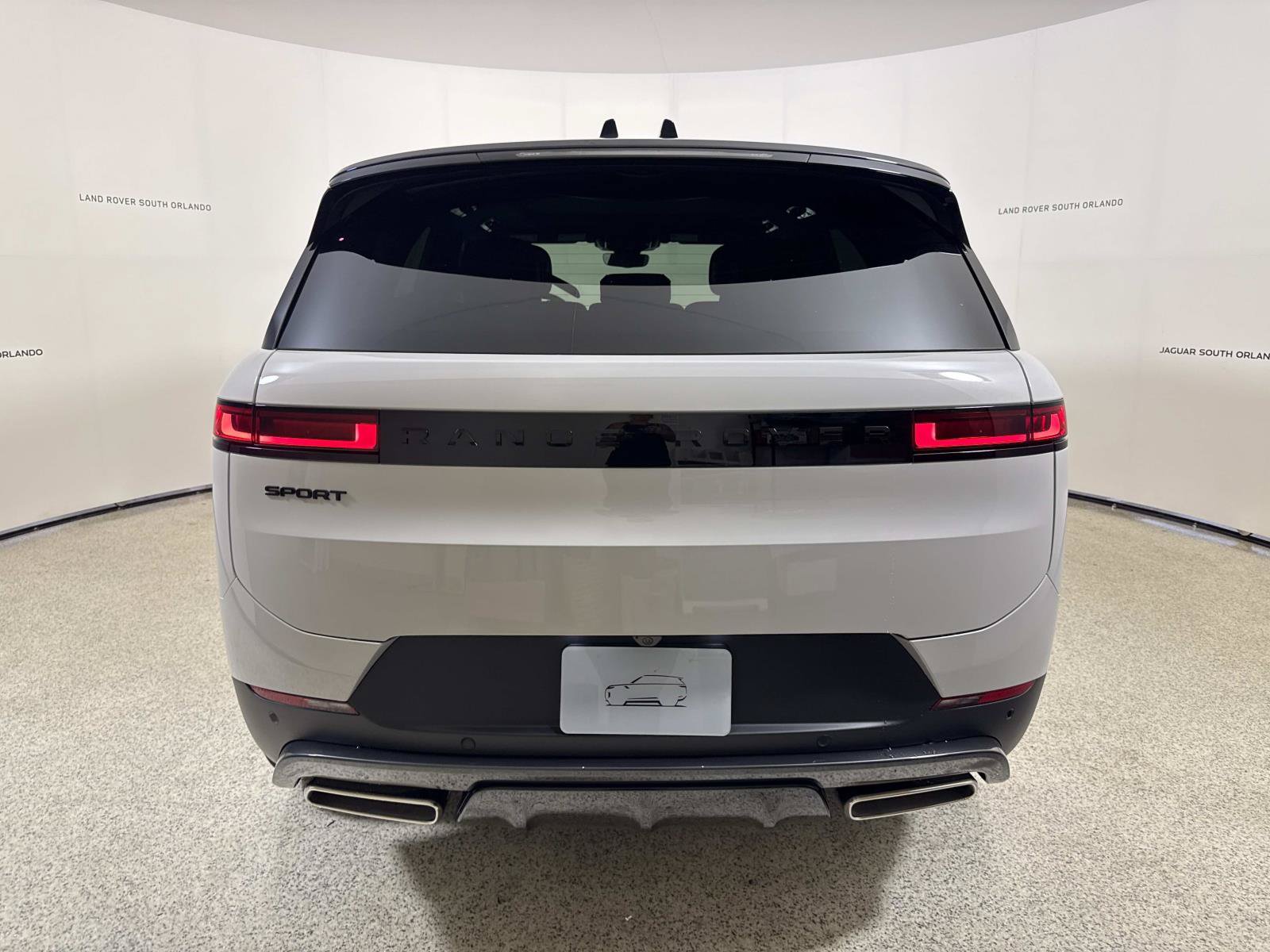 New 2027 Land Rover Range Rover Sport SE AWD/4WD image 4