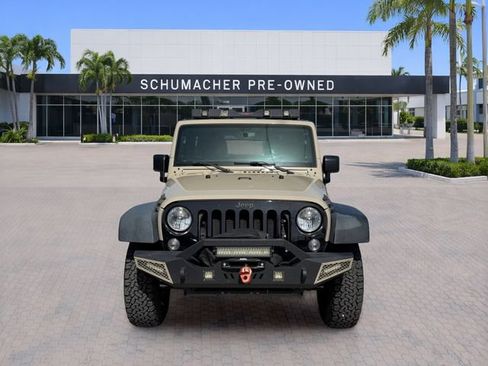 Used 2018 Jeep Wrangler Unlimited Sport AWD/4WD image 2