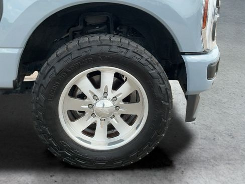 Used 2024 Ford F250 4x4 Crew Cab Super Duty image 24