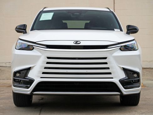 Used 2024 Lexus TX 500h AWD w/ Technology Package image 6