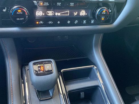 Used 2024 Nissan Pathfinder Rock Creek AWD/4WD image 33
