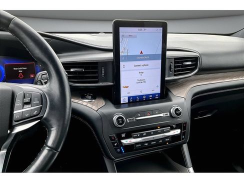 Used 2020 Ford Explorer Platinum w/ Premium Technology Package AWD/4WD image 8