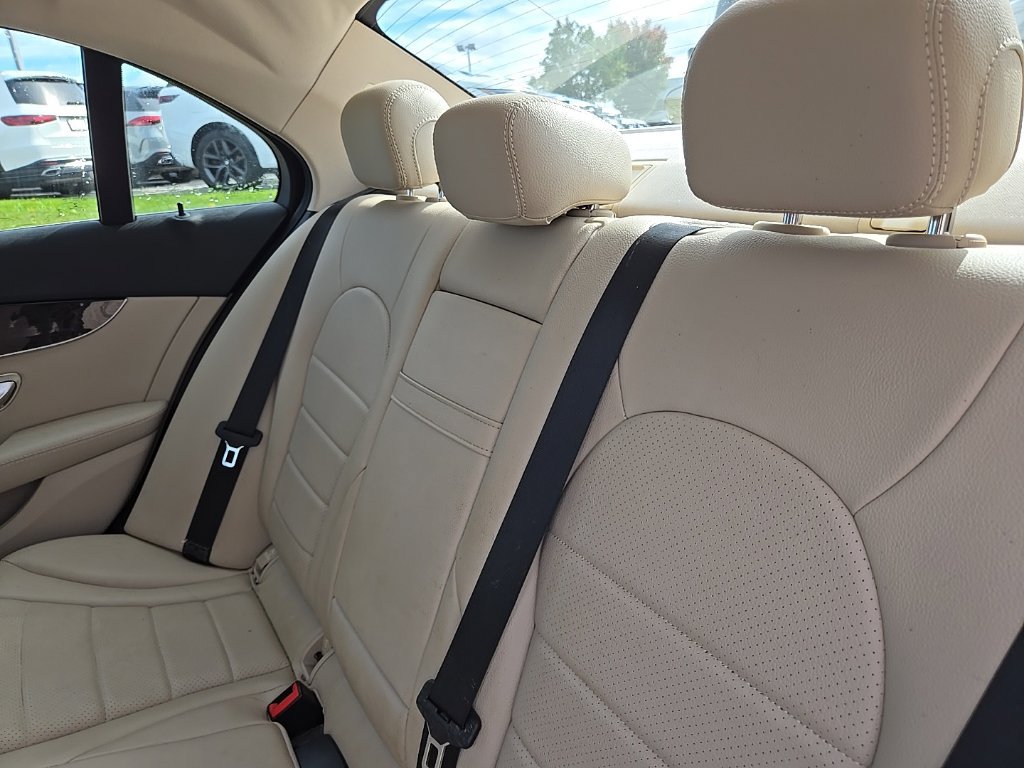 Used 2018 Mercedes-Benz C 300 4MATIC Sedan image 32