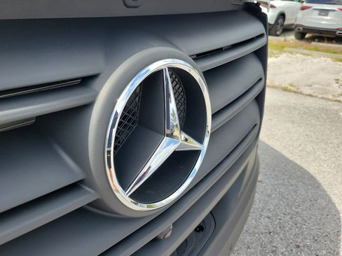 New 2026 Mercedes-Benz Sprinter 2500 image 19