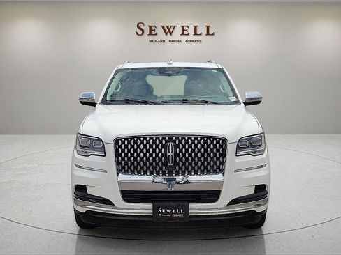 Used 2022 Lincoln Navigator Black Label AWD/4WD image 8