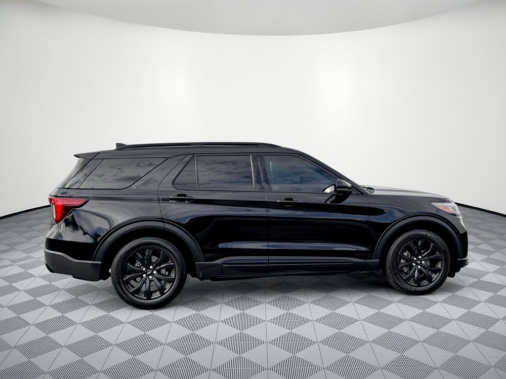 Used 2025 Ford Explorer ST-Line w/ Premium Package RWD image 8