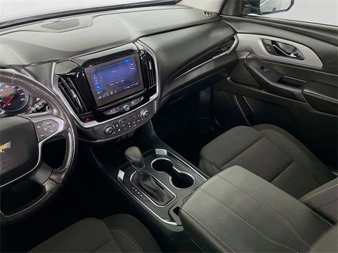 Certified 2021 Chevrolet Traverse LT w/ LPO, Blackout Package image 25
