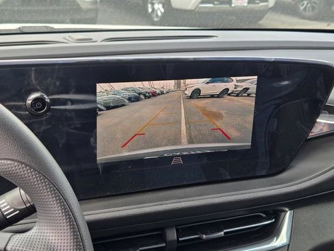 Used 2026 Buick Envista Preferred FWD image 35