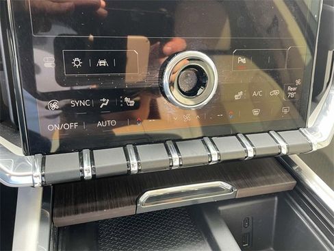 Certified 2024 GMC Acadia Denali image 21