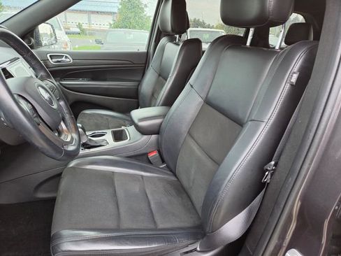 Certified 2020 Jeep Grand Cherokee Altitude AWD/4WD image 8
