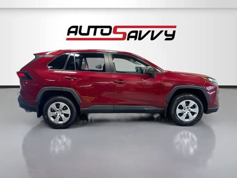 Used 2024 Toyota RAV4 LE AWD/4WD image 8