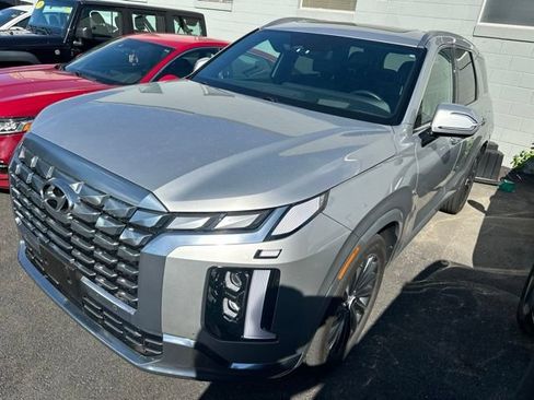 Used 2024 Hyundai Palisade Calligraphy AWD/4WD image 3