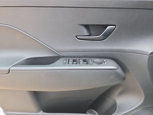 Used 2026 Hyundai Kona SEL Sport FWD image 15