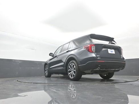 Used 2022 Ford Explorer ST-Line image 28