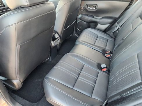 Used 2023 Honda HR-V EX-L image 12