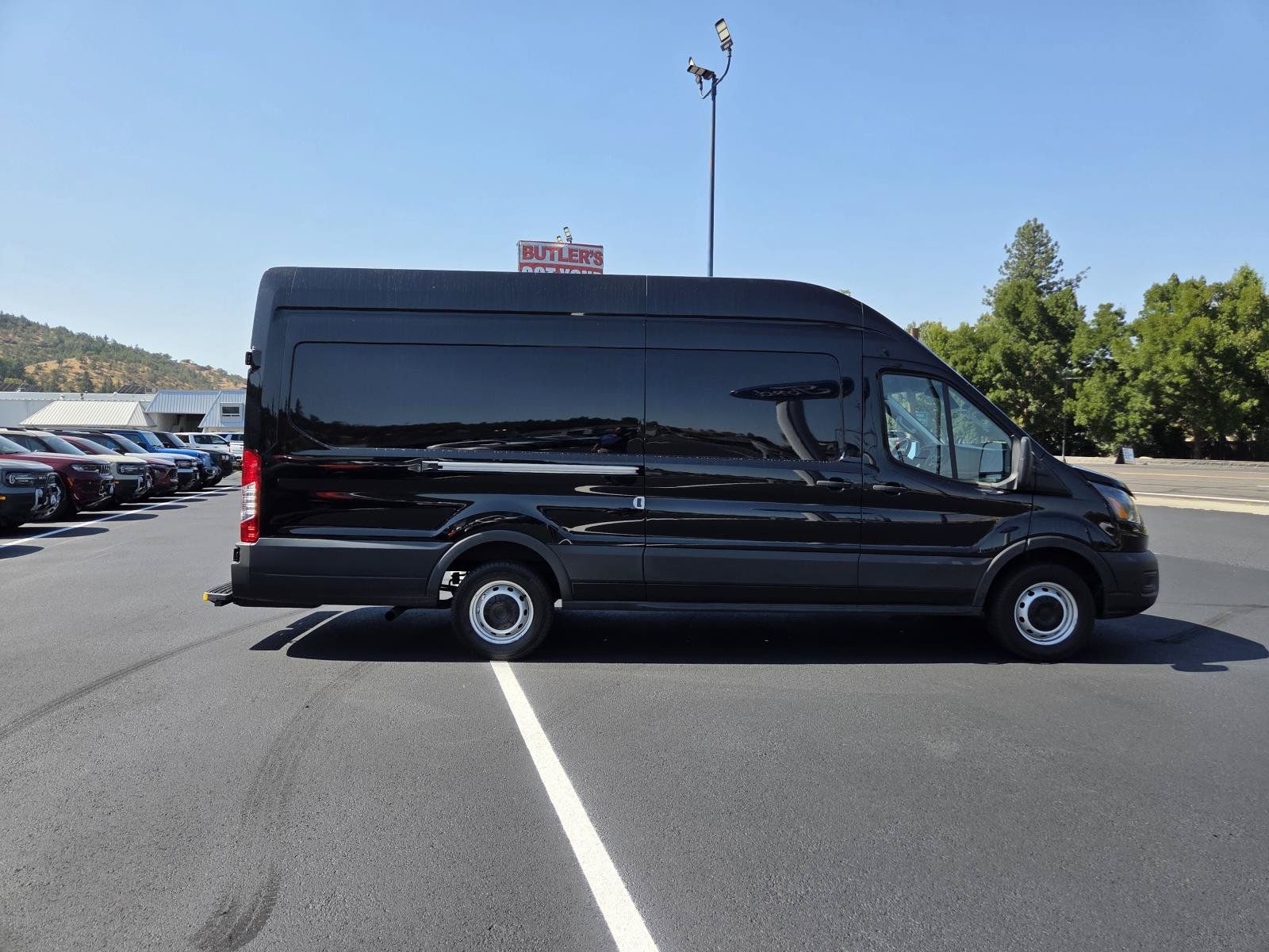 Used 2023 Ford Transit 250 148 High Roof Extended w/ Load Area Protection Package RWD image 4