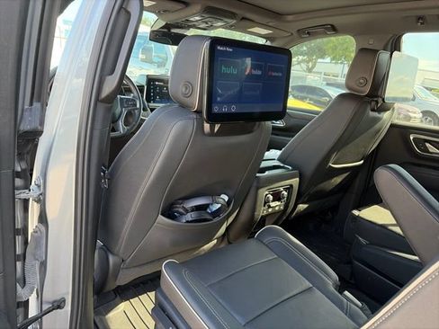 Used 2023 Chevrolet Tahoe Premier RWD image 10
