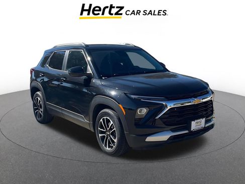 Used 2025 Chevrolet TrailBlazer LT image 1