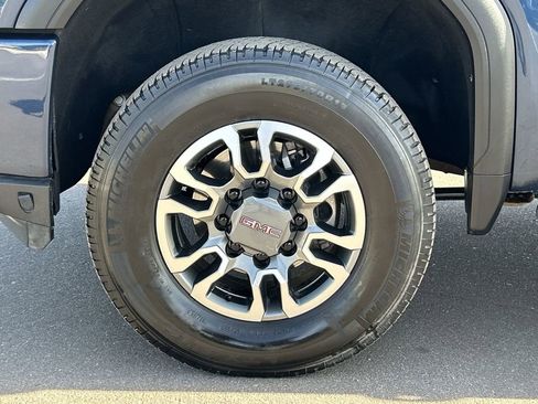 Used 2023 GMC Sierra 3500 AT4 w/ Gooseneck/5TH Wheel Package AWD/4WD image 32