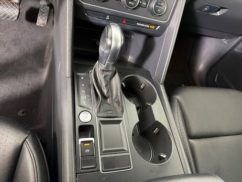 Used 2019 Volkswagen Atlas SE image 18