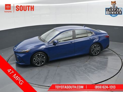 Used 2025 Toyota Camry XLE FWD image 50