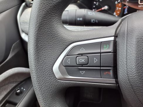 Used 2025 Jeep Compass Sport AWD/4WD image 11