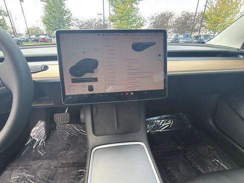 Used 2022 Tesla Model 3 Long Range AWD/4WD image 21