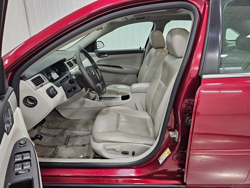Used 2008 Chevrolet Impala LTZ FWD image 11