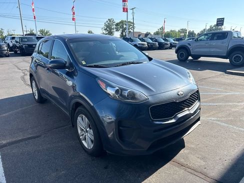 Used 2017 Kia Sportage LX FWD image 4