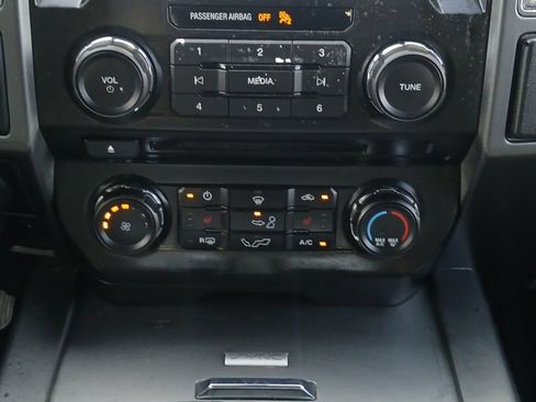 Used 2018 Ford F150 XLT w/ Equipment Group 302A Luxury RWD image 4