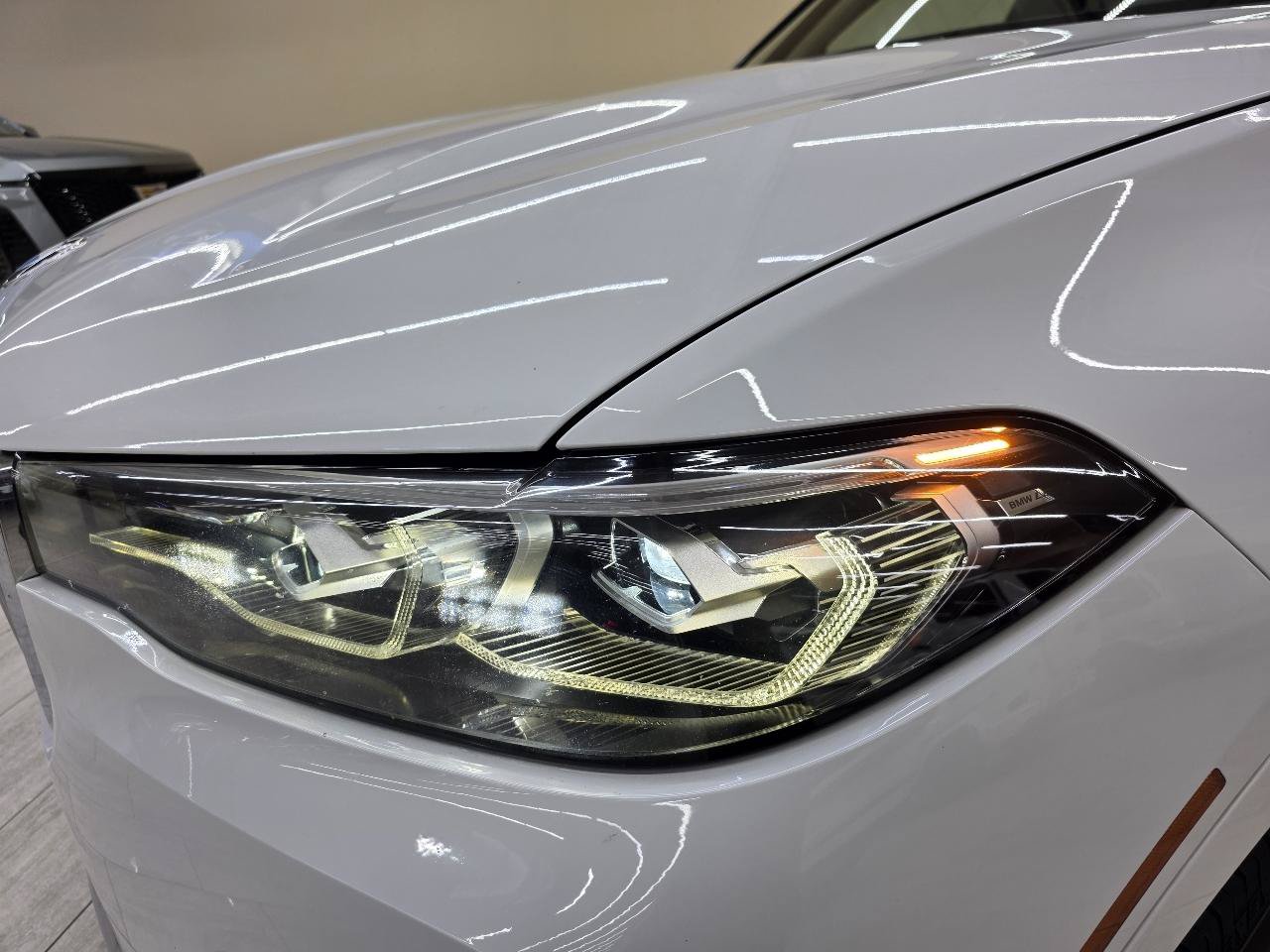 Used 2020 BMW X7 xDrive40i w/ Premium Package AWD/4WD image 10