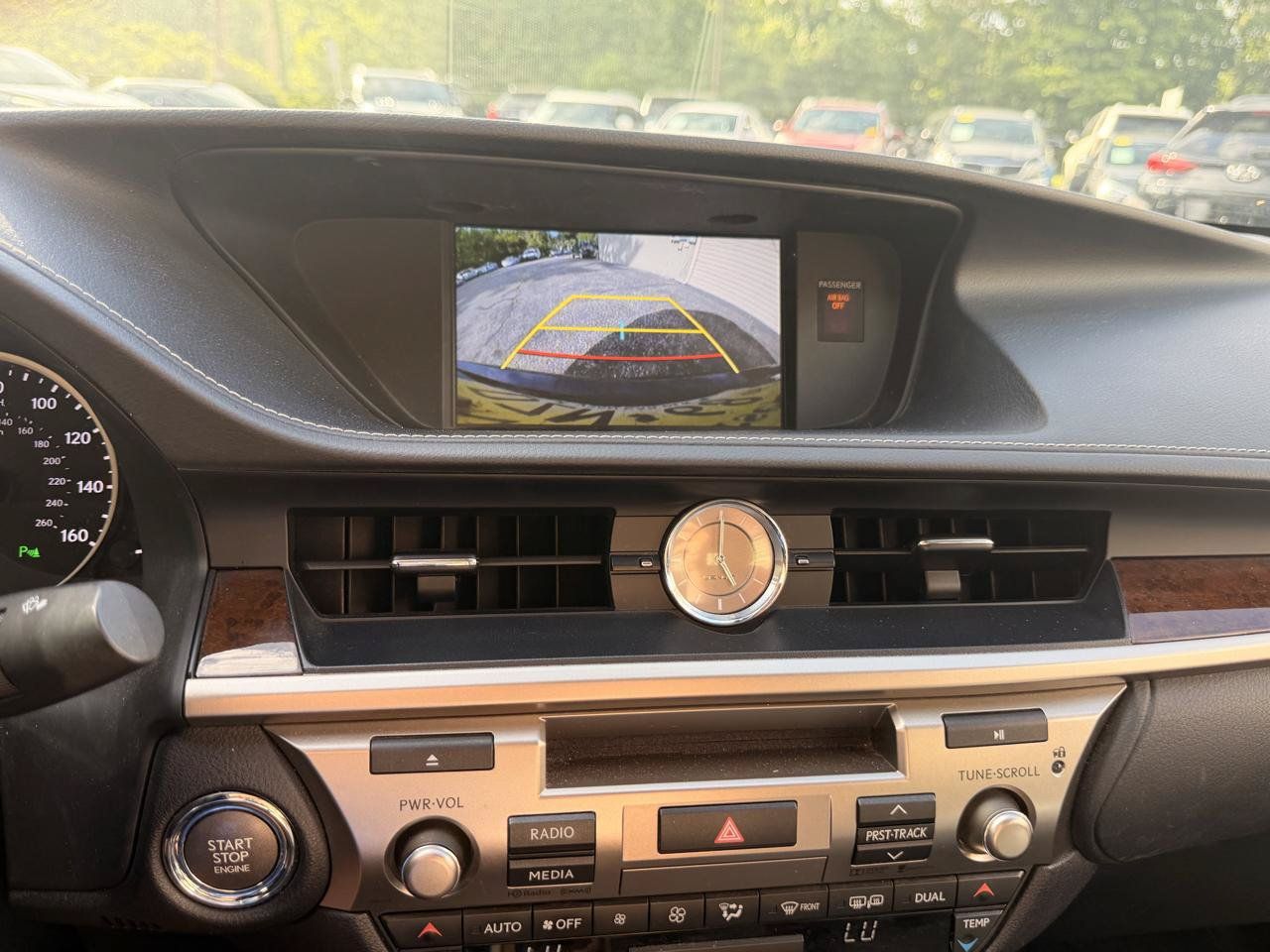 Used 2015 Lexus ES 350 w/ Luxury Package FWD image 32