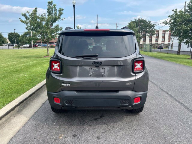 Used 2016 Jeep Renegade Latitude AWD/4WD image 18