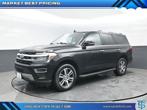 Used 2024 Ford Expedition Limited image 1