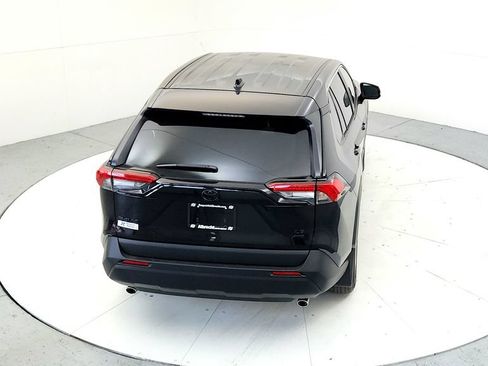 Used 2025 Toyota RAV4 LE AWD/4WD image 15