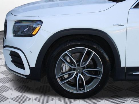 Used 2025 Mercedes-Benz GLB 35 AMG 4MATIC image 12