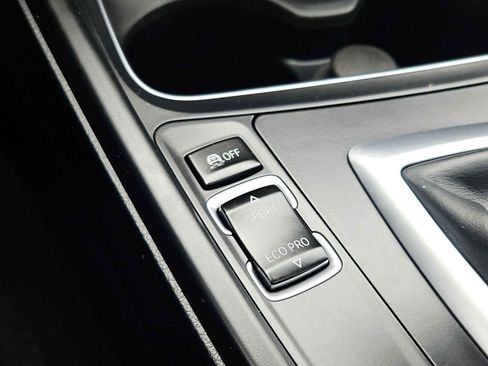 Used 2018 BMW 330i xDrive Sedan w/ Premium Package image 19