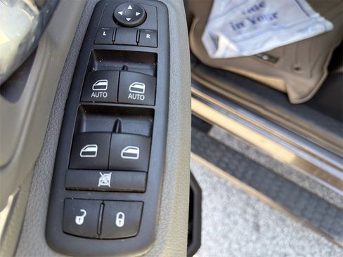 Used 2020 RAM 1500 Classic Warlock w/ Electronics Group image 9