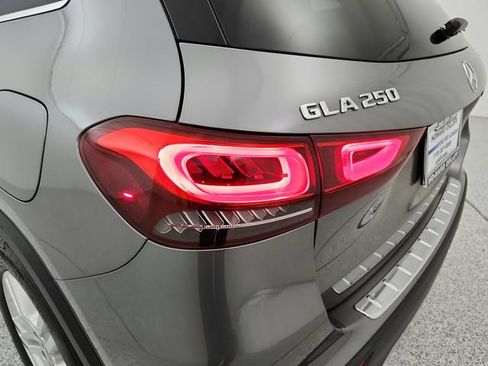 Used 2023 Mercedes-Benz GLA 250 4MATIC image 28