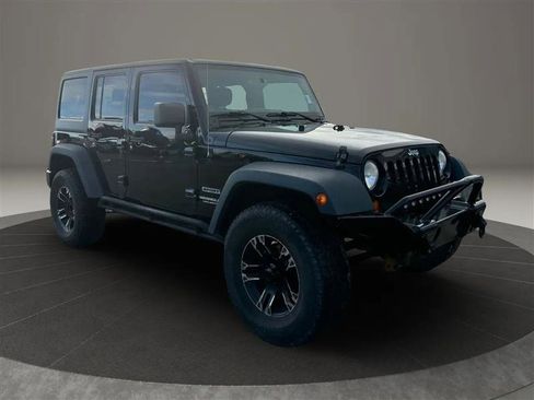 Used 2013 Jeep Wrangler Unlimited Sport image 7