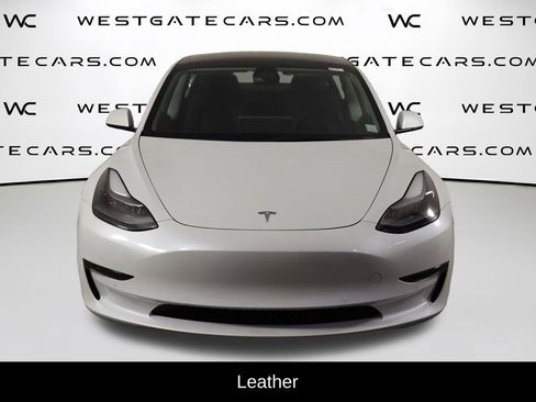 Used 2022 Tesla Model 3 image 2