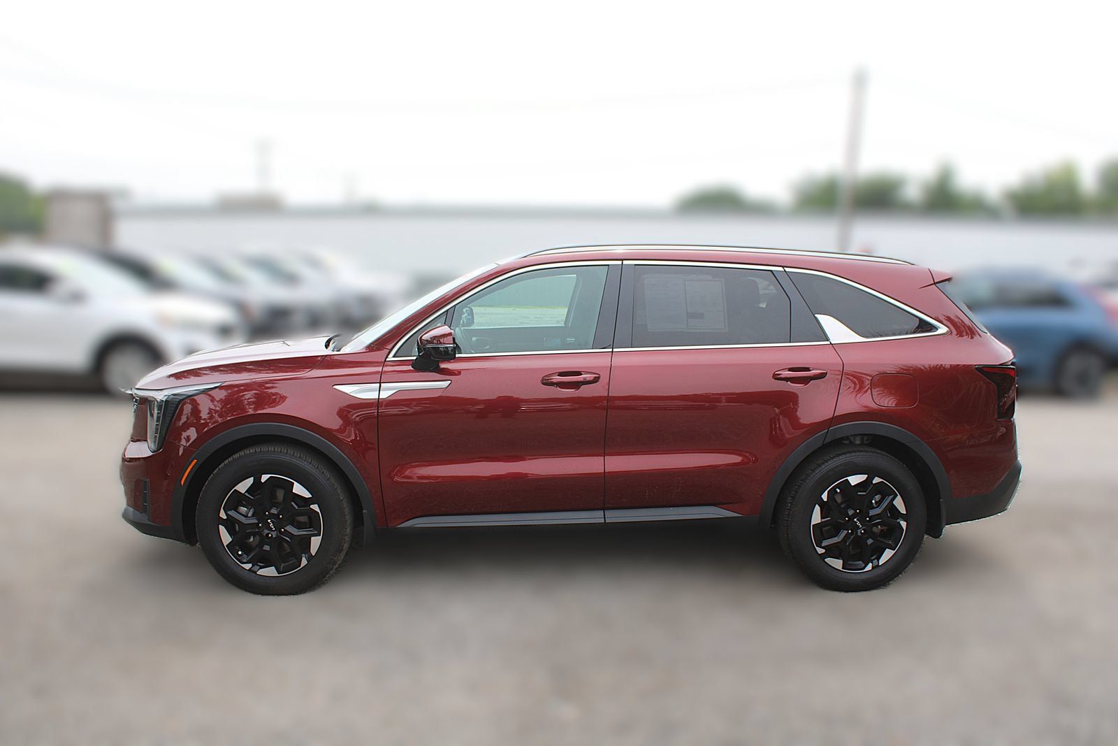 Certified 2025 Kia Sorento S FWD image 13