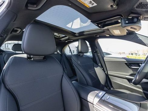 Used 2026 Mercedes-Benz C 300 Sedan image 31