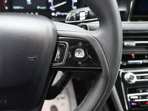 Certified 2022 Lincoln Corsair FWD image 14