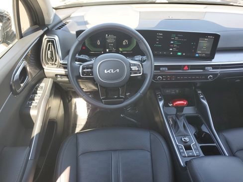 Used 2025 Kia Sorento S image 20