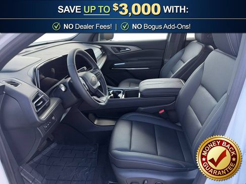 Used 2026 Chevrolet Traverse LT w/ Driver Confidence Package FWD image 14