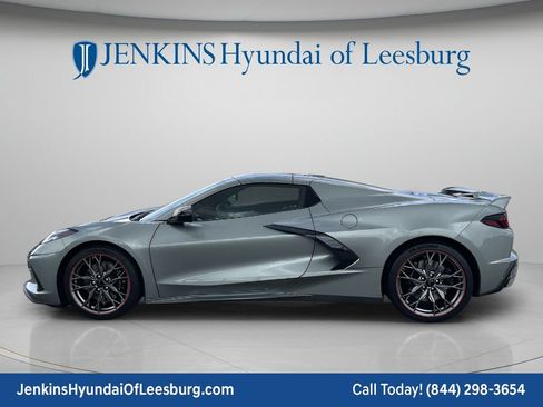 Used 2024 Chevrolet Corvette Stingray Preferred Conv w/ Z51 Performance Package RWD image 9