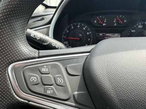 Used 2022 Chevrolet Malibu LT image 10